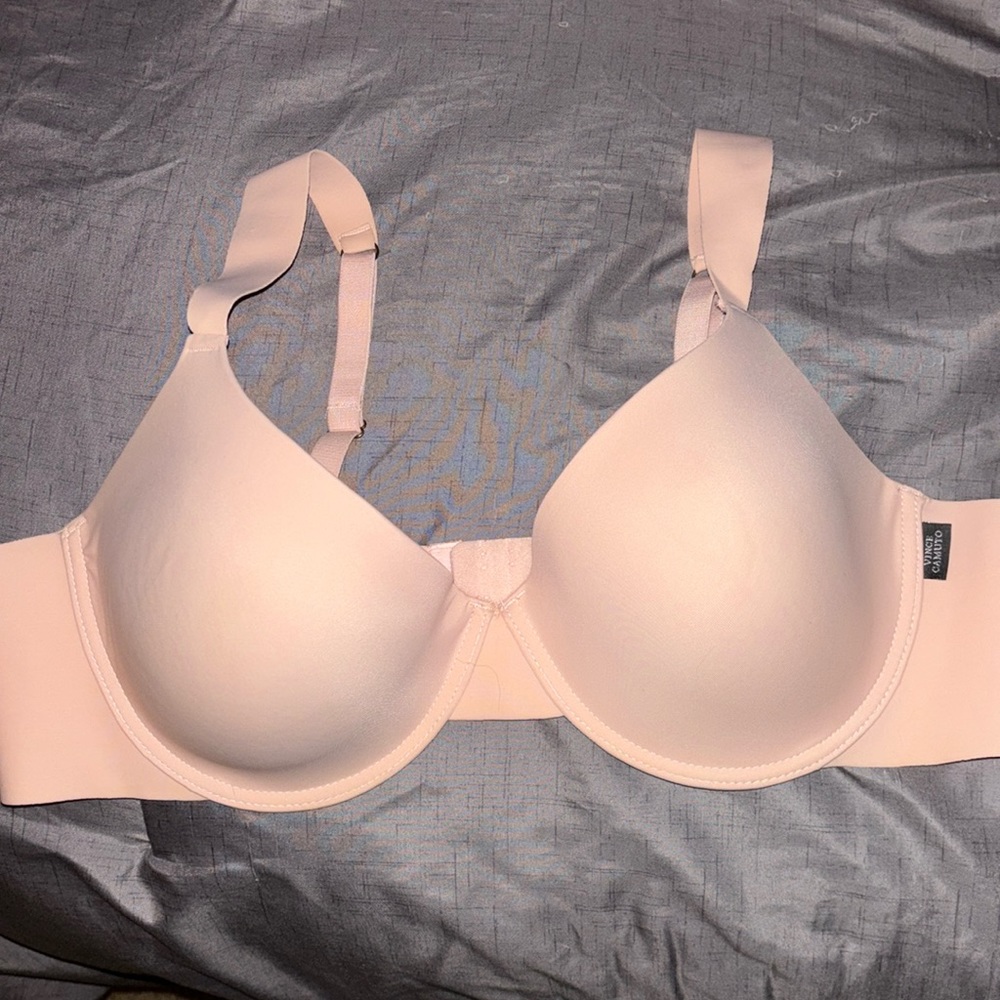 NWOT VINCE CAMUTO Pink bra 42C